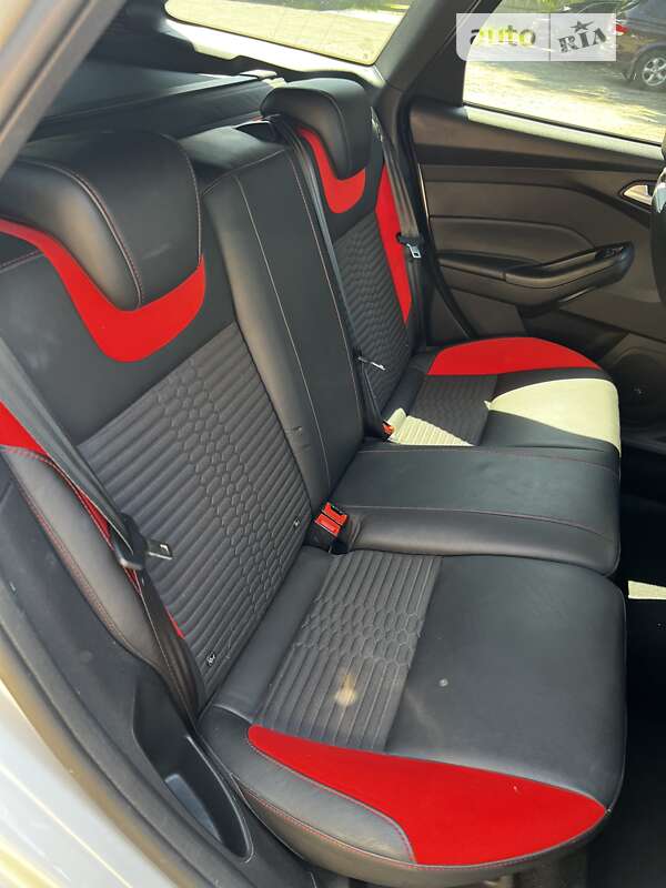 Универсал Ford Focus 2018 в Киеве фото 37 Универсал Ford Focus 2018 в Киеве