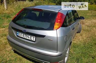Хэтчбек Ford Focus 2002 в 