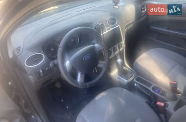 Хетчбек Ford Focus 2006 в 