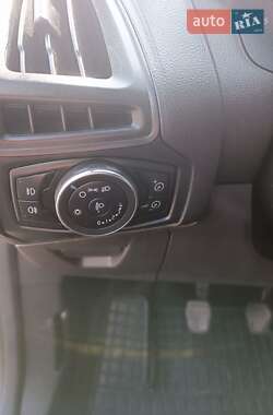 Универсал Ford Focus 2012 в 