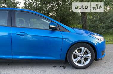 Хетчбек Ford Focus 2015 в  фото 23 Хетчбек Ford Focus 2015 в