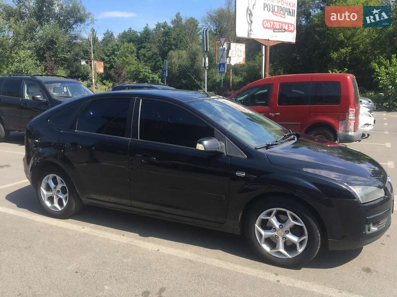 Хэтчбек Ford Focus 2007 в Ирпене