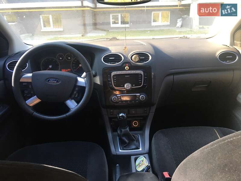 Хэтчбек Ford Focus 2007 в Ирпене