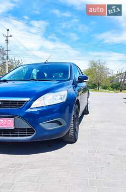 Универсал Ford Focus 2010 в 