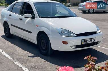 Седан Ford Focus 2001 в Южном