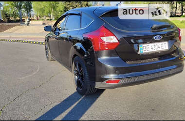 Хэтчбек Ford Focus 2013 в 