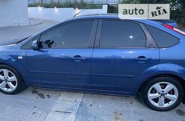 Хэтчбек Ford Focus 2007 в Черновцах