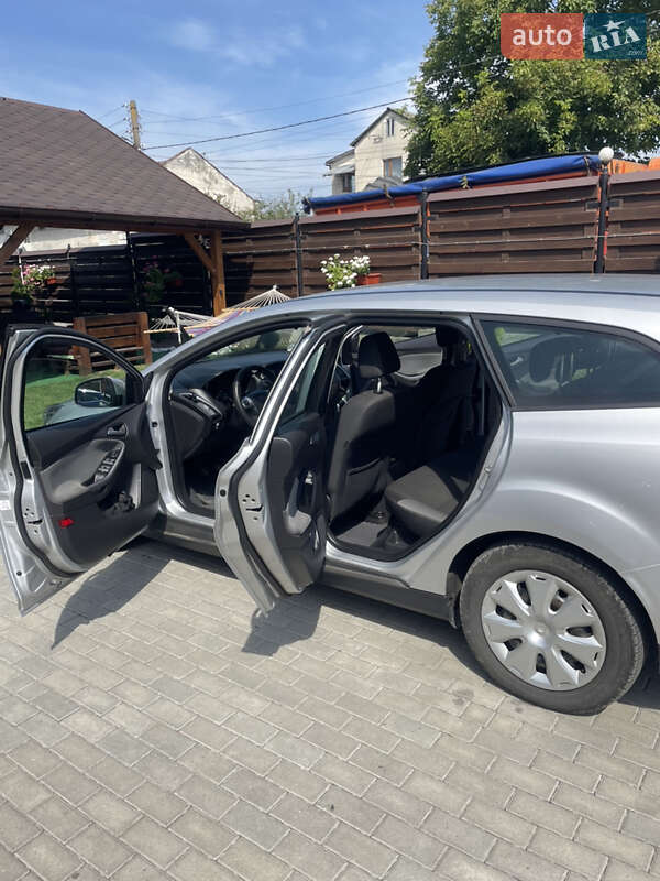 Универсал Ford Focus 2011 в Рогатине