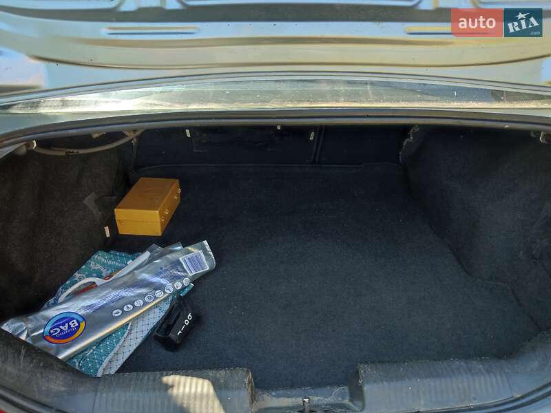 Седан Ford Focus 2003 в Белгороде-Днестровском фото 8 Седан Ford Focus 2003 в Белгороде-Днестровском