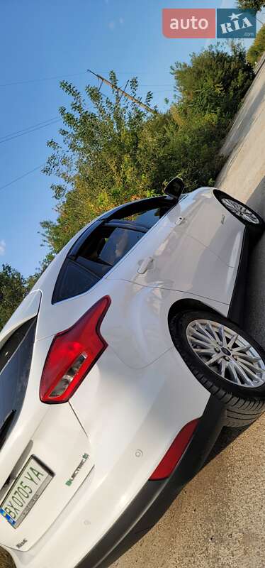 Хэтчбек Ford Focus 2015 в Каменец-Подольском