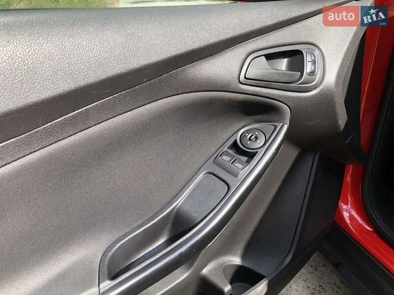 Седан Ford Focus 2015 в Днепре фото 29 Седан Ford Focus 2015 в Днепре