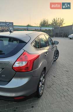 Хэтчбек Ford Focus 2014 в Харькове