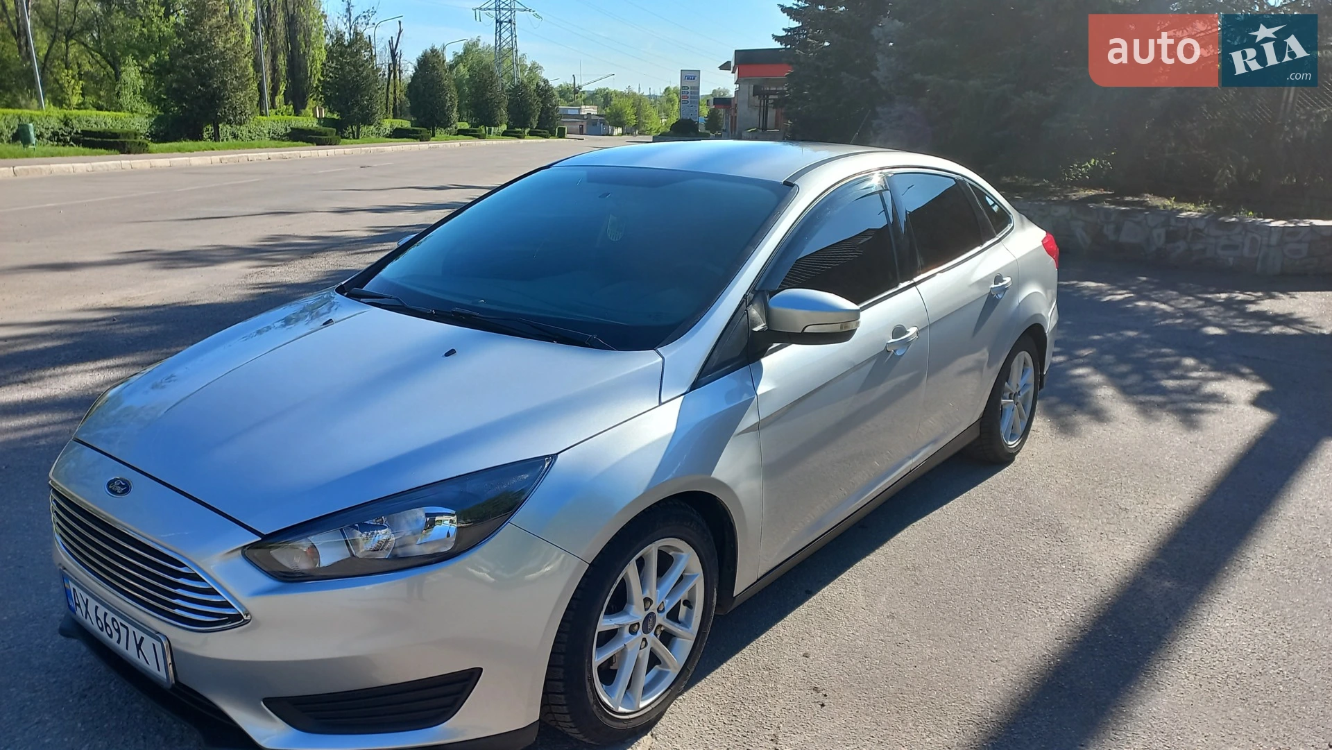 Ford Focus 2015 VIN 1FADP3F22FL371990 фото оголошення 6 з 10