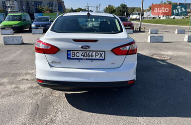 Седан Ford Focus 2013 в 