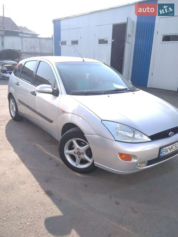 Хетчбек Ford Focus 1999 в Рівному