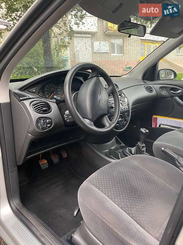 Седан Ford Focus 2002 в Днепре