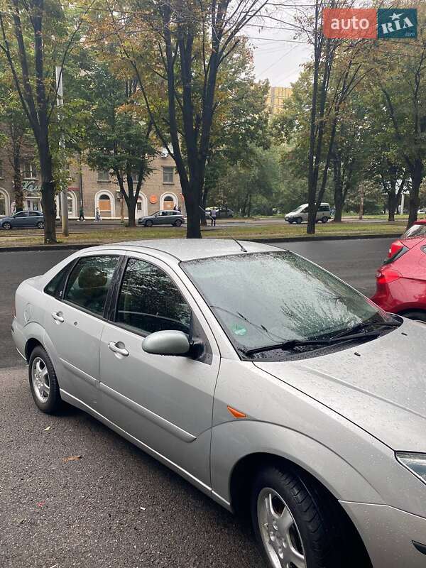 Седан Ford Focus 2002 в Днепре