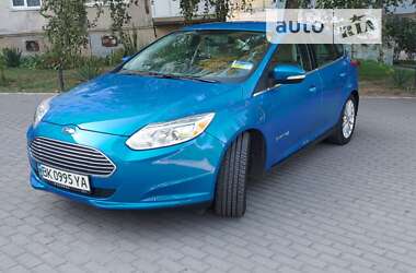 Хэтчбек Ford Focus 2014 в Ровно