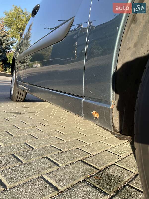 Хэтчбек Ford Focus 2003 в Запорожье