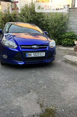 Седан Ford Focus 2013 в 