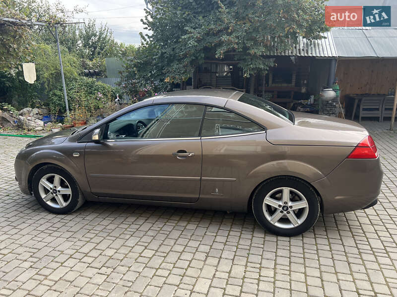 Кабриолет Ford Focus 2007 в Каменец-Подольском