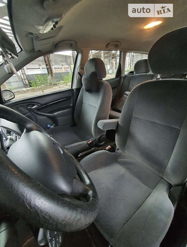 Универсал Ford Focus 2003 в Краматорске фото 9 Универсал Ford Focus 2003 в Краматорске
