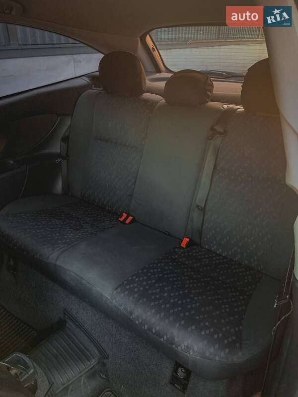 Хэтчбек Ford Focus 1999 в Рожище