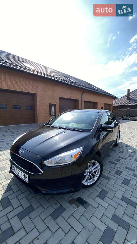 Седан Ford Focus 2015 в Ровно
