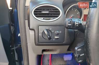 Универсал Ford Focus 2011 в 