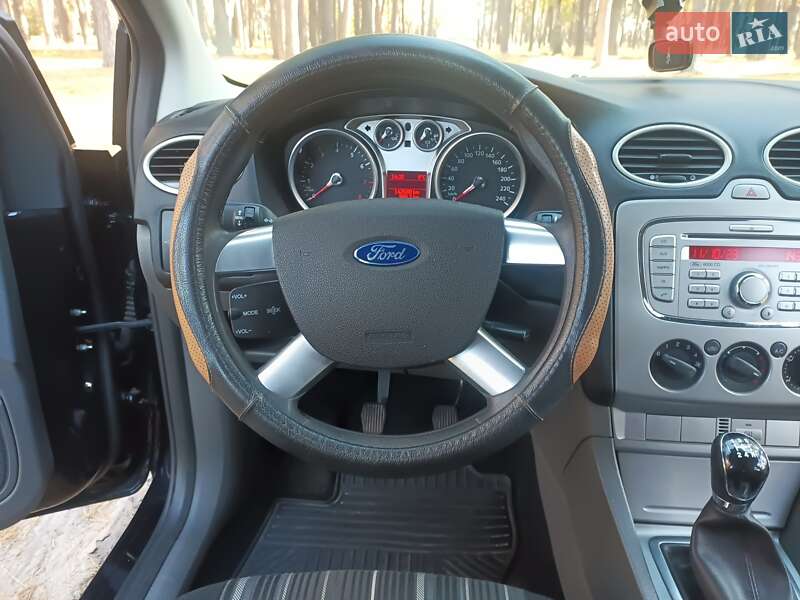 Хэтчбек Ford Focus 2009 в Лебедине