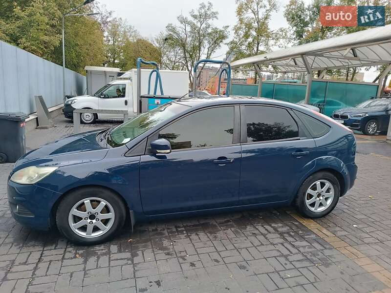 Хэтчбек Ford Focus 2008 в Киеве