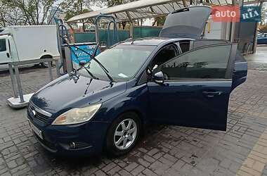 Хэтчбек Ford Focus 2008 в Киеве