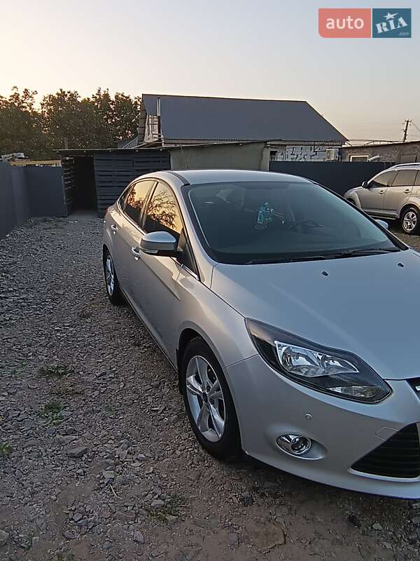 Седан Ford Focus 2013 в Николаеве фото 6 Седан Ford Focus 2013 в Николаеве