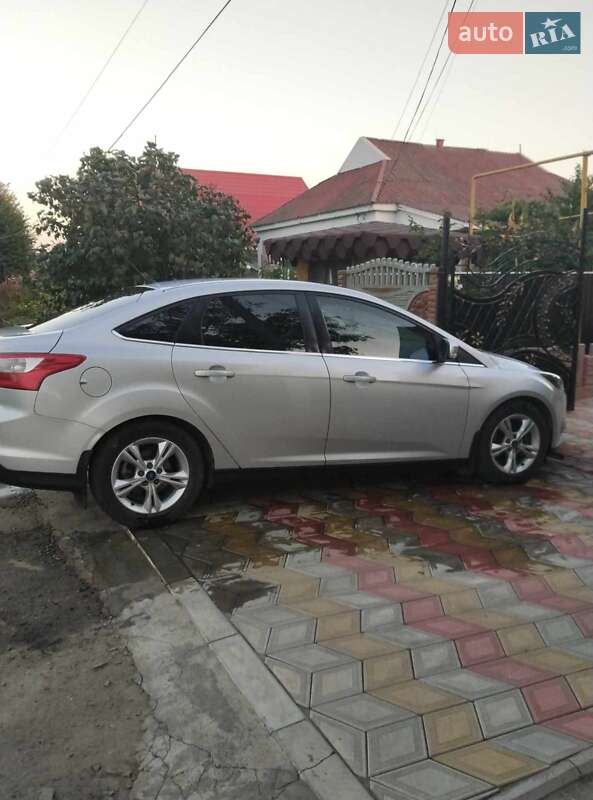 Седан Ford Focus 2013 в Николаеве фото 17 Седан Ford Focus 2013 в Николаеве