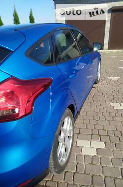 Хэтчбек Ford Focus 2015 в Львове