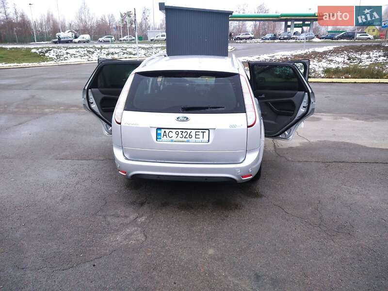 Універсал Ford Focus 2010 в Ратному