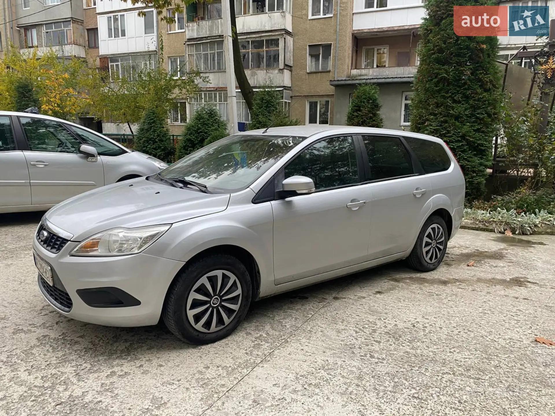 2010 Ford Focus - мініатюра 2