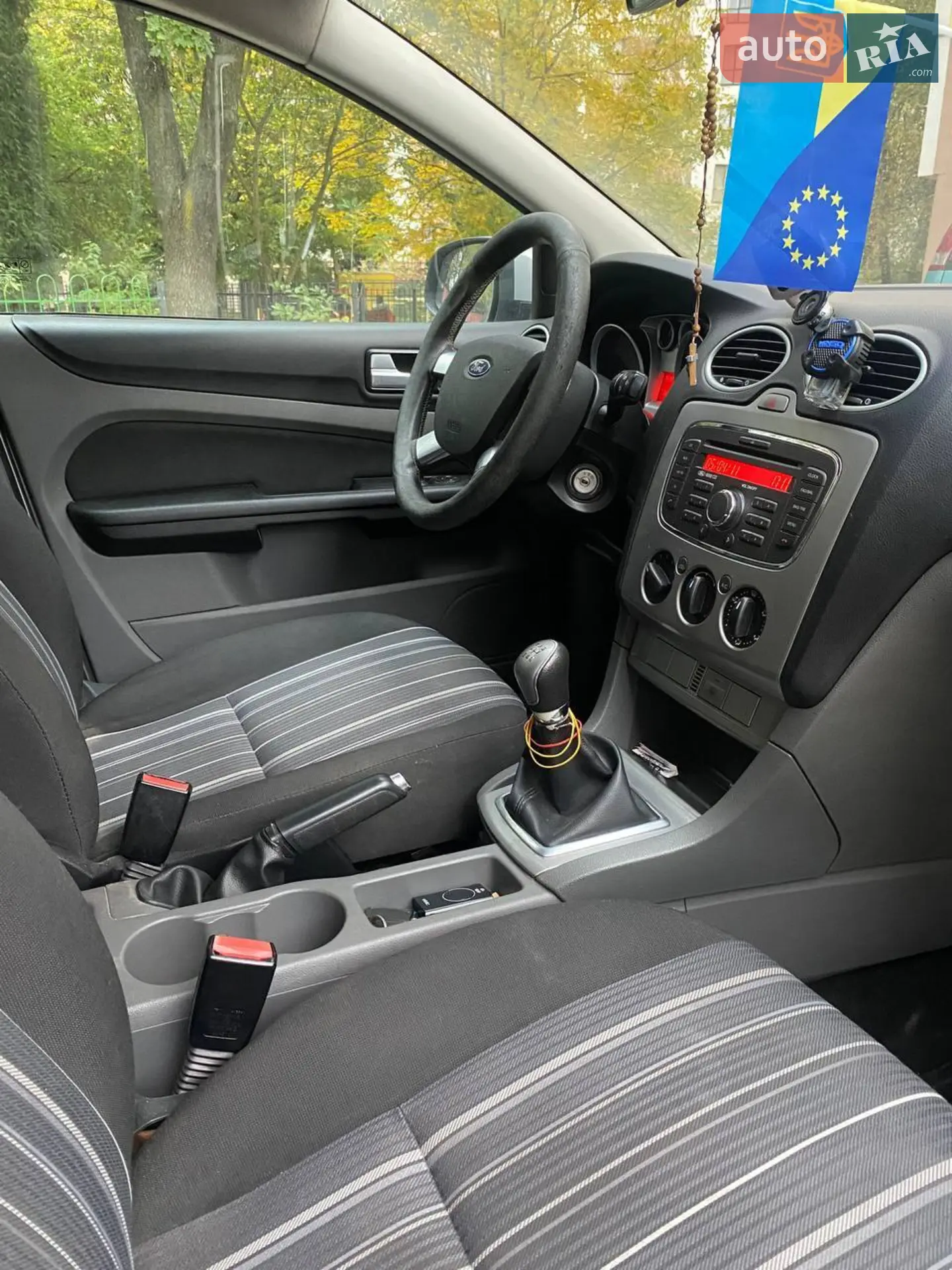 2010 Ford Focus - мініатюра 14