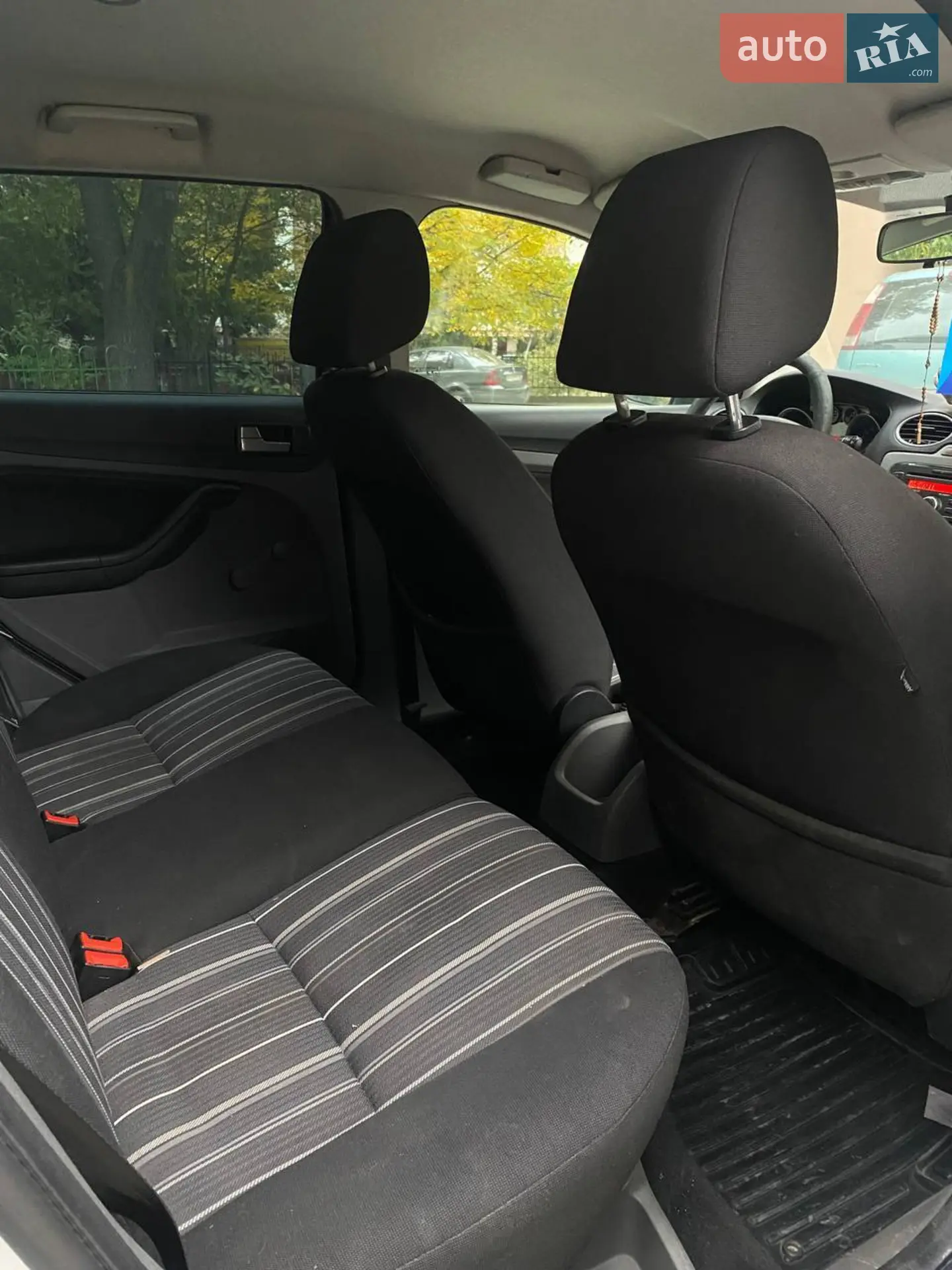 2010 Ford Focus - мініатюра 17