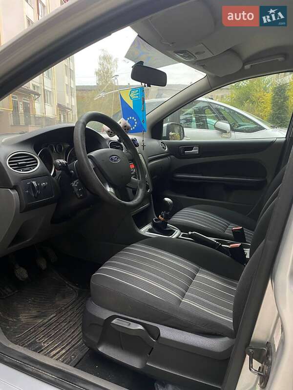 Универсал Ford Focus 2010 в Ивано-Франковске