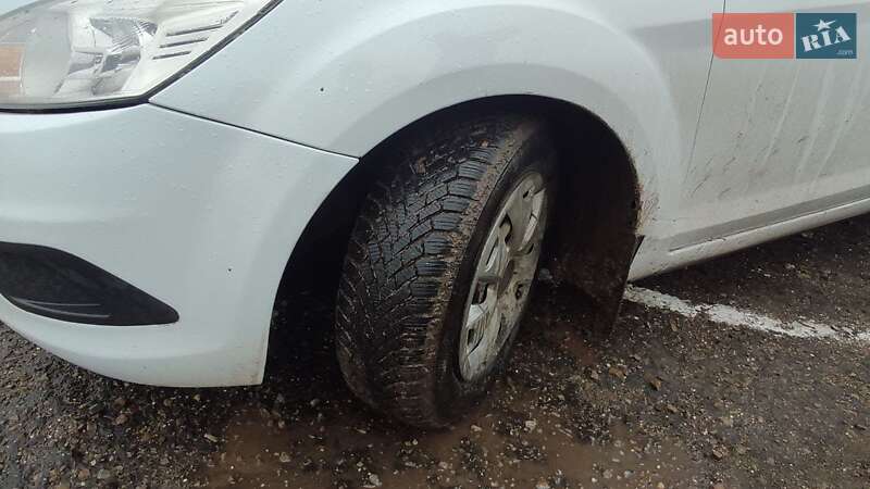 Хэтчбек Ford Focus 2011 в Ужгороде