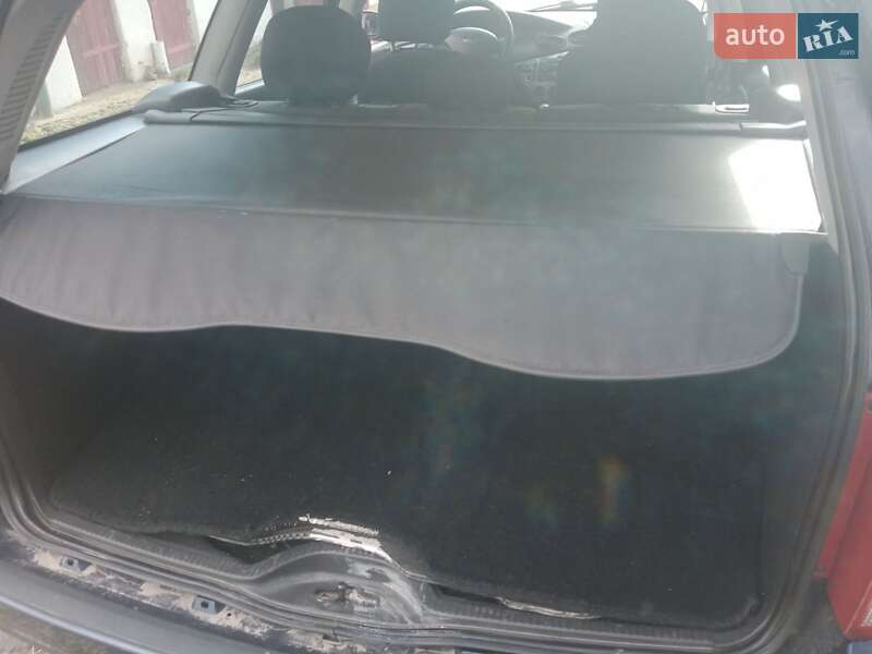 Универсал Ford Focus 2004 в Жовкве