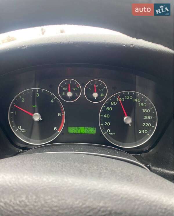 Седан Ford Focus 2006 в Золотоноші