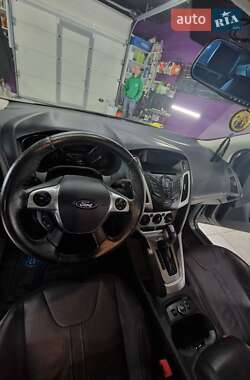 Хэтчбек Ford Focus 2014 в 