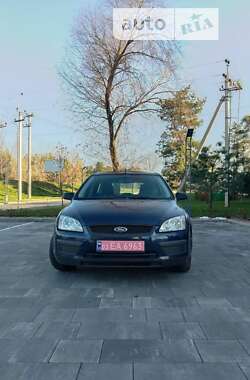 Универсал Ford Focus 2004 в Вышгороде