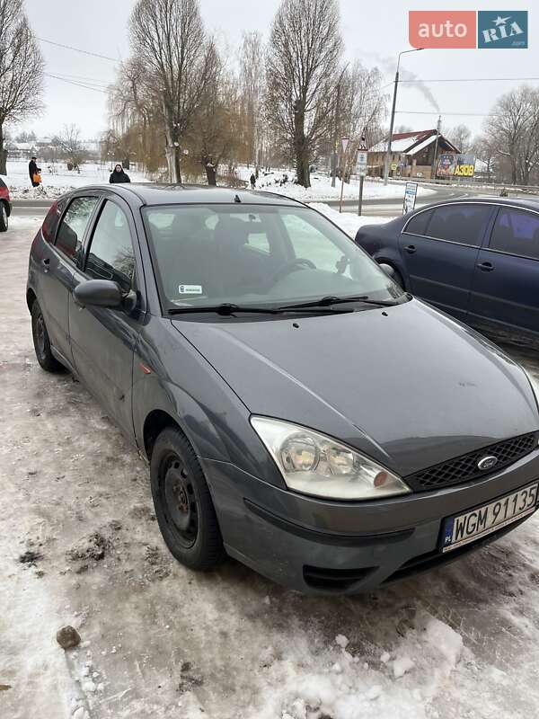 Хэтчбек Ford Focus 2002 в Кременце