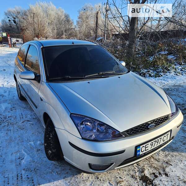 Хэтчбек Ford Focus 2002 в Черновцах