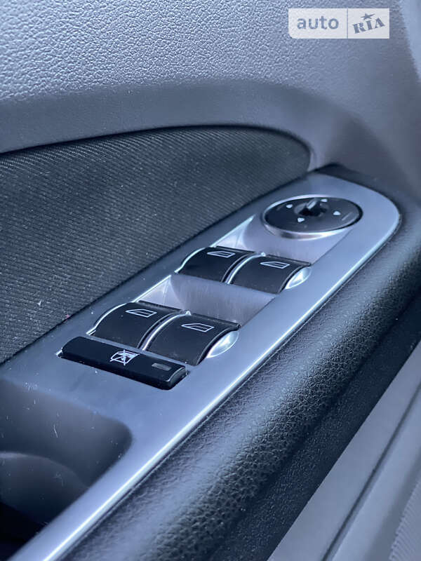 Універсал Ford Focus 2010 в Чернівцях фото 33 Універсал Ford Focus 2010 в Чернівцях