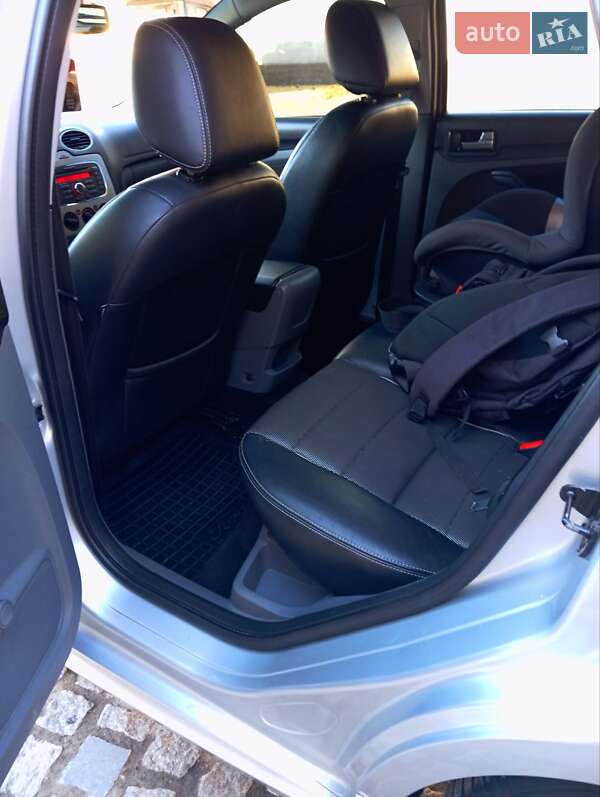 Універсал Ford Focus 2010 в Первомайську