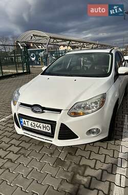 Хэтчбек Ford Focus 2014 в 